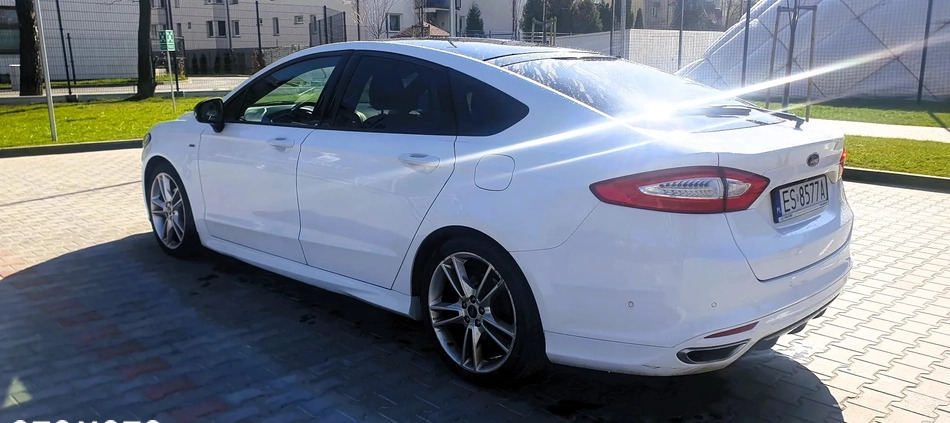 Ford Mondeo cena 63900 przebieg: 170000, rok produkcji 2017 z Bytów małe 92